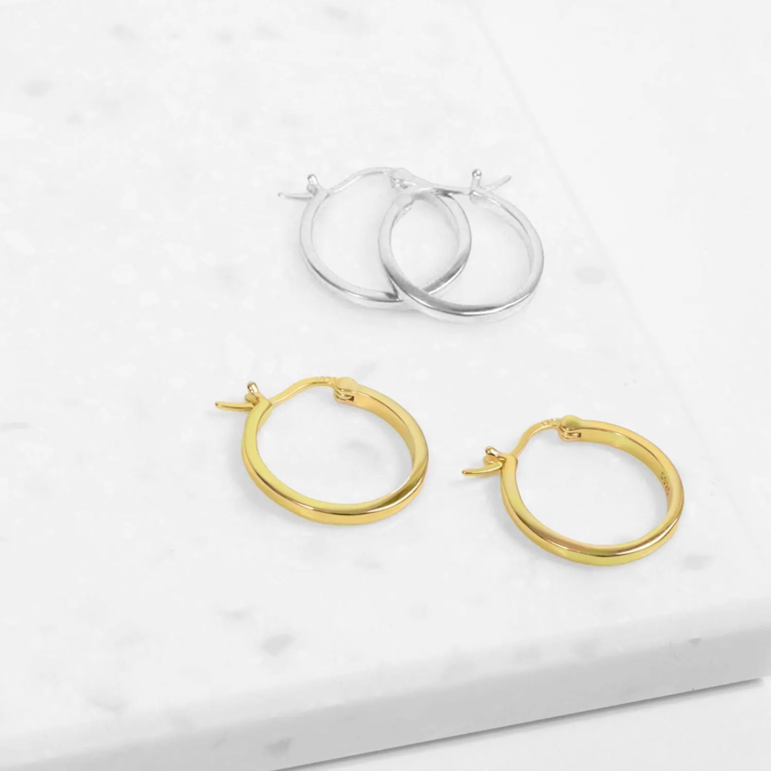 Roma Small Hoop Earrings (Gold)